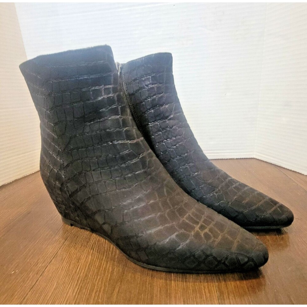 AQUATALIA Bootie Palmer Black Suede Croc Embossed Hidden Wedge Sz 8 Witchy Boot